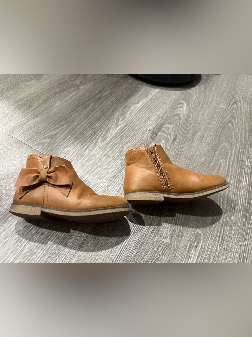 Gymboree Tan Leather Ankle Boots with Side Zipper and Decorative Bow